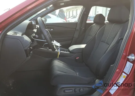 2024 Honda Accord Hybrid Sport z USA, uszkodzony, nr VIN 1HGCY2F51RA095231